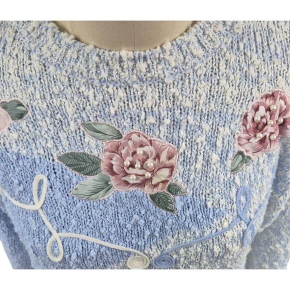 80s Vtg Needles & Yarn Grandma Acrylic Sweater Blue Rose Applique/Pearl 3D M - Picture 3 of 5